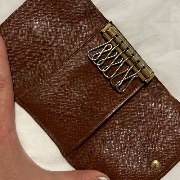 Louis Vuitton Monogram Coated Canvas Key Cles - Picture 3 of 11